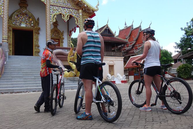 Chiang Mai Biking & River Kayak : Gentle Thrills in a Lush Valley - The switch from bicycles to kayaks