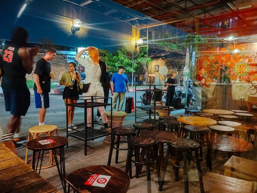 Chiang Mai: Chiang Mai Bar Hopping Guided Night Tour - A flexible evening, not a fixed bar crawl