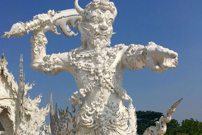 Chiang Mai-Chiang Rai:White+Black+Blue Temple+Golden Triangle+Boat Trip - Wat Rong Seur Ten: the vivid Blue Temple