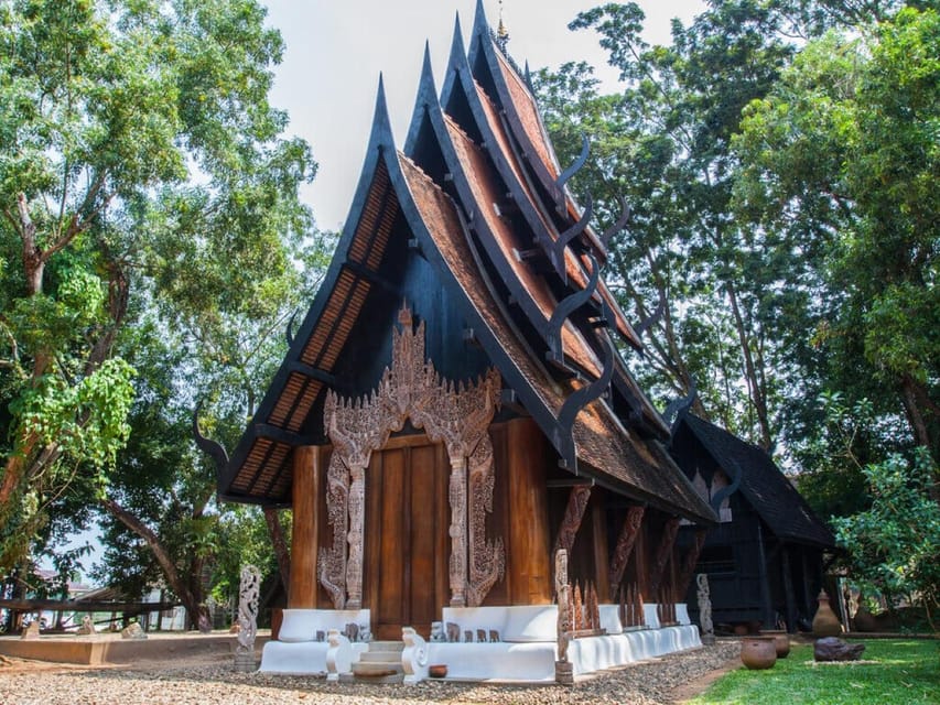 Chiang Mai: Chiang Rai White, Blue & Black Temples Day Tour - Who should book this temple trip?