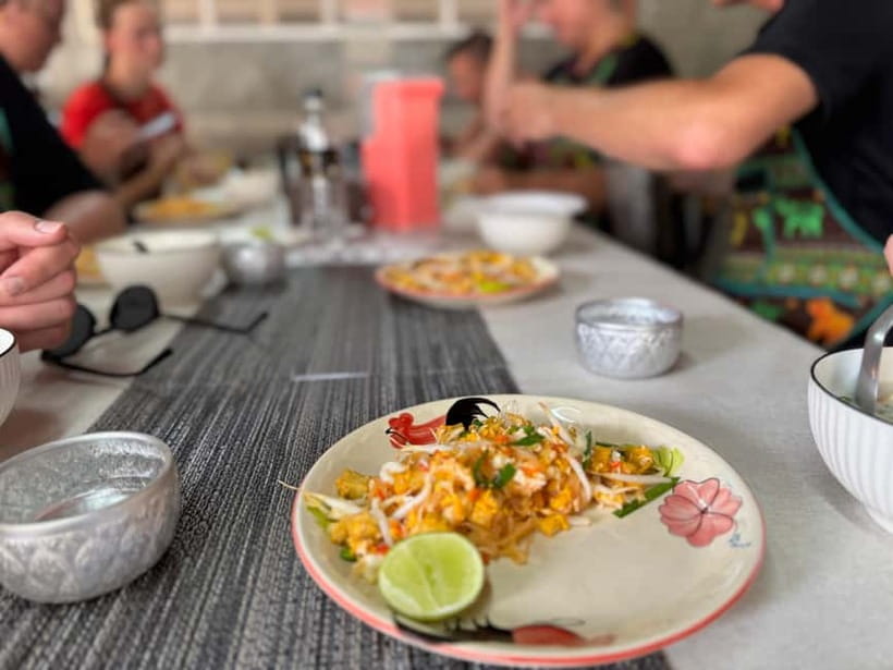 Chiang Mai: Cooking Class with Market and Pickup - Should You Book This Chiang Mai Cooking Class?