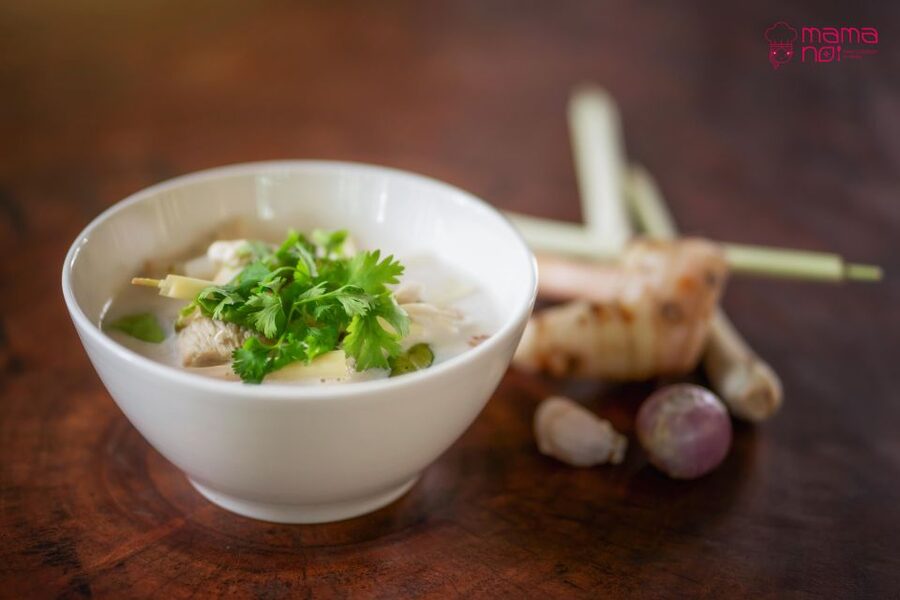 Chiang Mai: Cooking Class with Organic Farm at Mama Noi - Choosing soup, stir-fry, curry, and dessert
