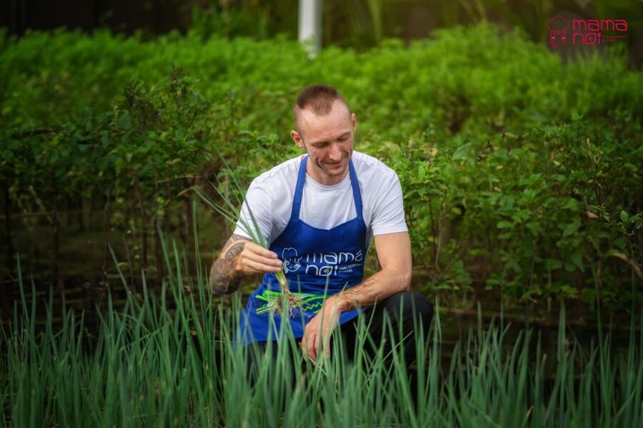 Chiang Mai: Cooking Class with Organic Farm at Mama Noi - Eating the meal you prepared yourself