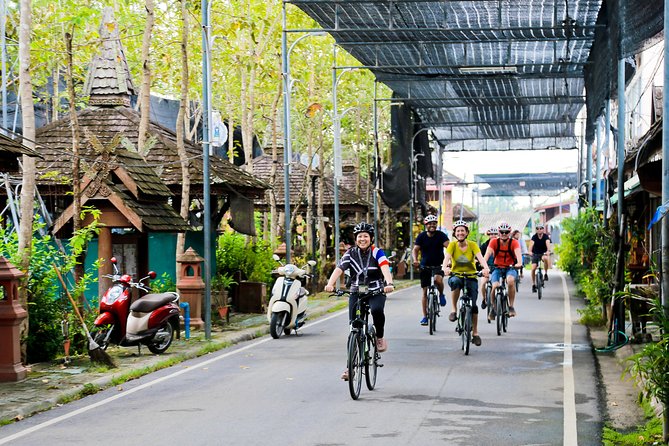Chiang Mai Countryside Guided Bike Tour - A simple Thai lunch beside the Ping River