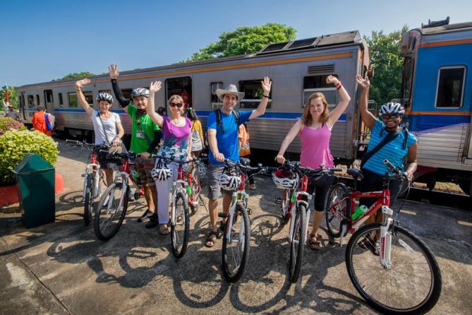 Chiang Mai Countryside Guided Bike Tour - Ban Tawai, wood carving, and a look at local craft