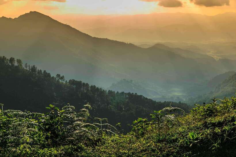 Chiang Mai: Doi Inthanon Park Tour & Kew Mae Pan Trail Hike - Hmong and Karen community stops
