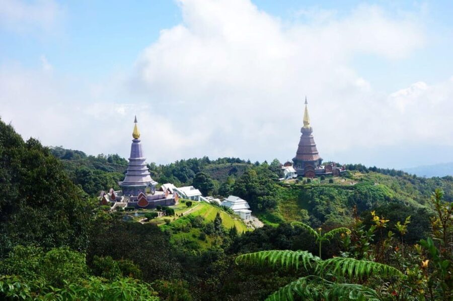 Chiang Mai: Doi Inthanon Park with Kew Mae Pan Hike Day Trip - Guides, transport, and the rhythm of the day
