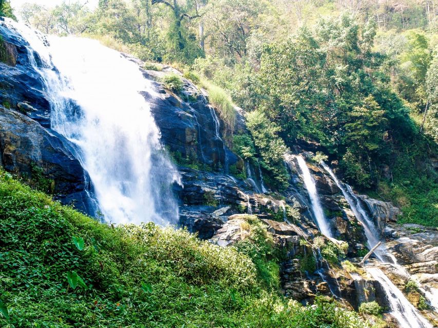 Chiang Mai: Doi Inthanon, Waterfalls, & Tribal Villages Tour - The King and Queen Chedis
