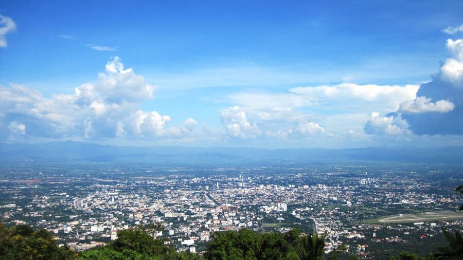 Chiang Mai: Doi Suthep National Park Leisure Hiking & Biking - The Queen’s Summer Palace and the final temple at Wat Pha Lat