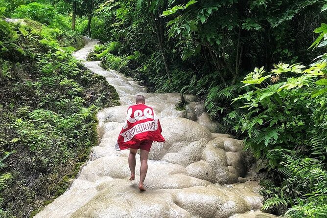 Chiang Mai Doi Suthep Temple and Sticky Waterfall Tour (Private & All-Inclusive) - Timing, transport, and the private format