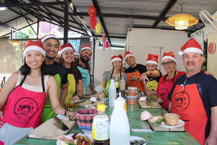 Chiang Mai: Half Day Morning Cooking Class with Market Tour - Settling into Yummy Tasty Cooking School
