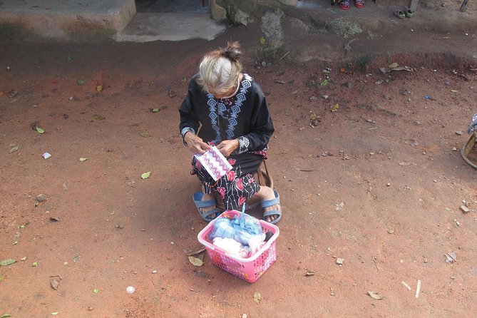 Chiang Mai : Hill Tribe Ways & Evening Chanting at Doi Suthep Temple Small Group - What to bring and how to prepare