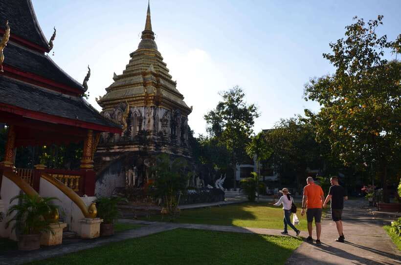 Chiang Mai: Historic Temples and City Guided Walking Tour - The Three Kings Monument and the old city’s public heart