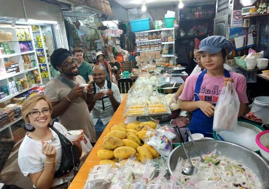Chiang Mai: History & Mouth Watering Food Tour - Warorot Market and Chiang Mai’s food culture