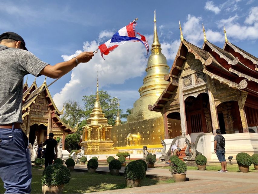 Chiang Mai: History & Mouth Watering Food Tour - Guide quality can shape the entire morning
