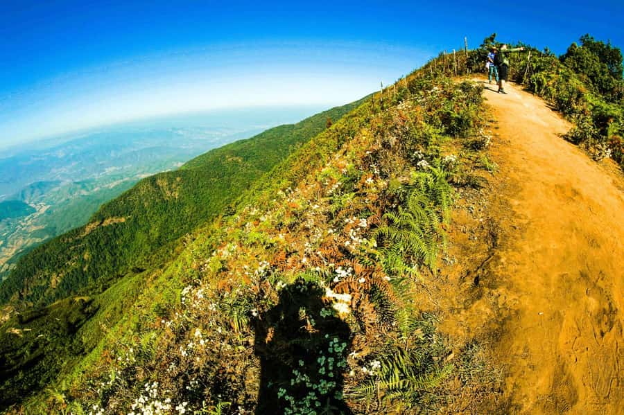 Chiang Mai: Kew Mae Pan Nature Trail & Doi Inthanon Day Trip - Clothing, fitness, and practical preparation