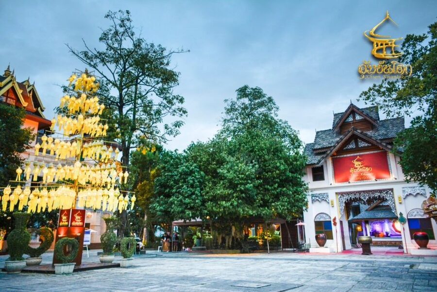 Chiang Mai: Khum Khantoke Northern Thai Cuisine and Show - Who will enjoy this dinner most?