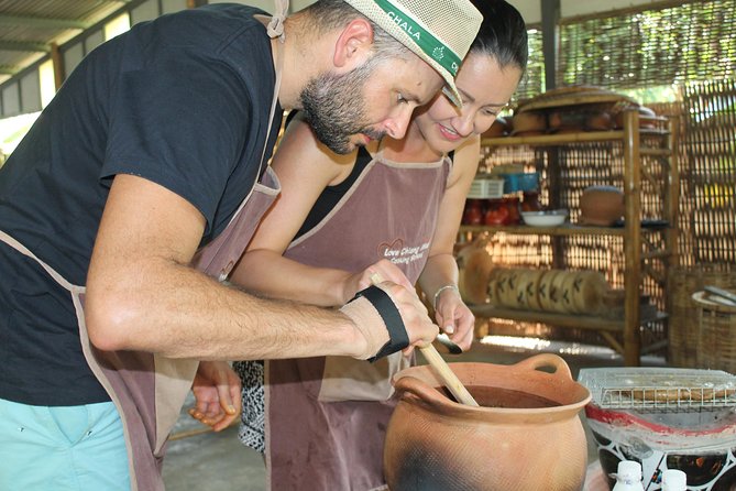 Chiang Mai Lanna Northern Thai Cooking Experience with Locals - Cooking four Lanna dishes over charcoal