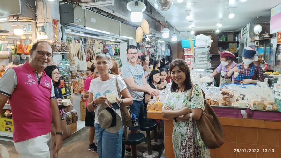 Chiang Mai: Local Food and Markets Guided Walking Tour - Why this short food walk works in Chiang Mai