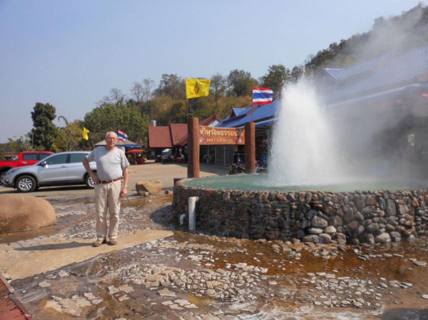Chiang Mai: Long Neck Village & Chiang Rai’s Iconic Temples - Five things to know before you book