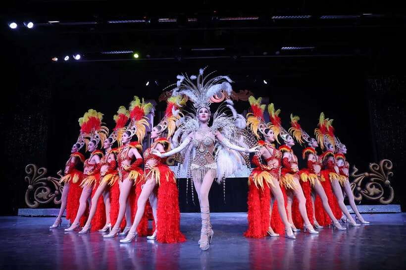 Chiang Mai: Miracle Cabaret Show - Arriving at Chotana Mall in Chang Phuak