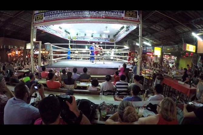 Chiang Mai Muay Thai Boxing Live at Thapae Stadium - The Photo Opportunity After the Fights
