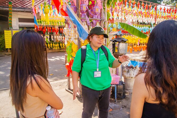 Chiang Mai Old City & Temples Guided Walking Tour - 3 Hrs - Meeting at Prapokklao Road