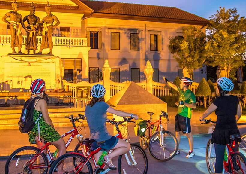 Chiang Mai: Private Historic Old City Bike Tour - Night - Three Kings Monument and the City’s Symbolic Center
