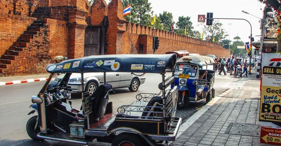 Chiang Mai: Private Tuk Tuk Tour of City Temples With Pickup - Why a tuk tuk works well in Chiang Mai’s Old City