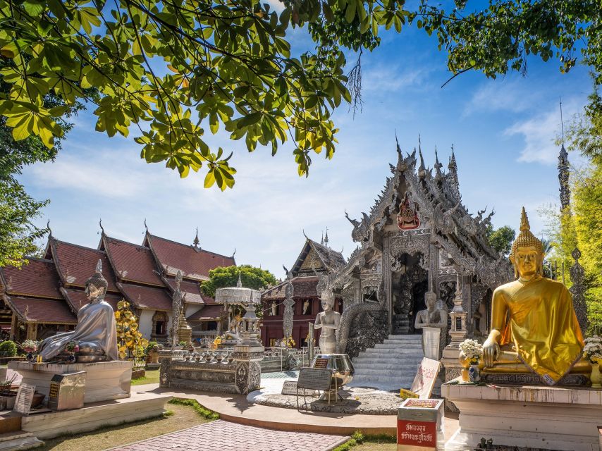 Chiang Mai: Private Tuk Tuk Tour of City Temples With Pickup - Mueang Mai or Warorot Market for a local finish