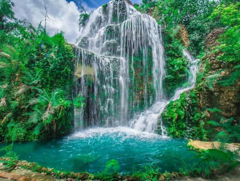 Chiang Mai: Sticky Waterfall & Angel Waterfall Park Day Tour - The ride to Bua Thong Sticky Waterfall
