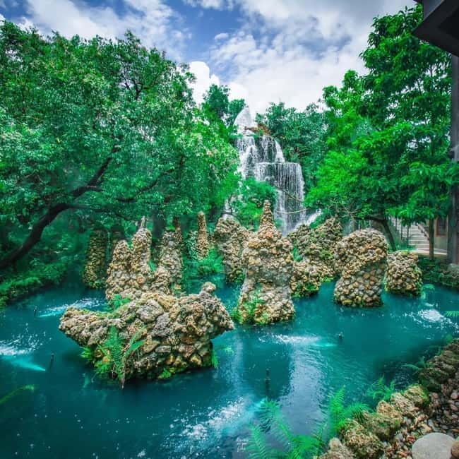 Chiang Mai: Sticky Waterfall & Angel Waterfall Park Day Tour - What the guides add to the day