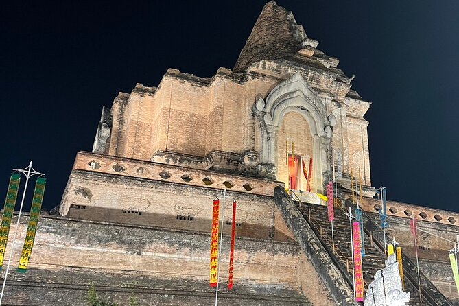 Chiang Mai Temples and Market Tuk-Tuk Evening Night Tour - Wat Phra Singh, the old city’s best-known temple