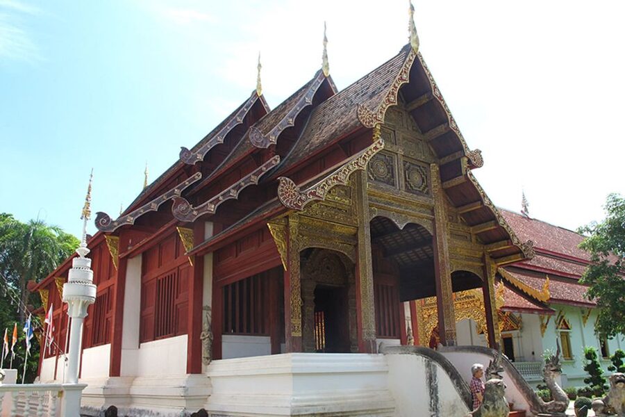 Chiang Mai: Temples & Culture Tour - Small-group comfort, private options, and hotel pickup