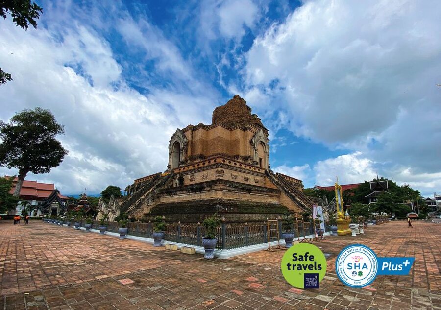 Chiang Mai: Temples & Culture Tour - Wat Chiang Man and the city’s first chapter
