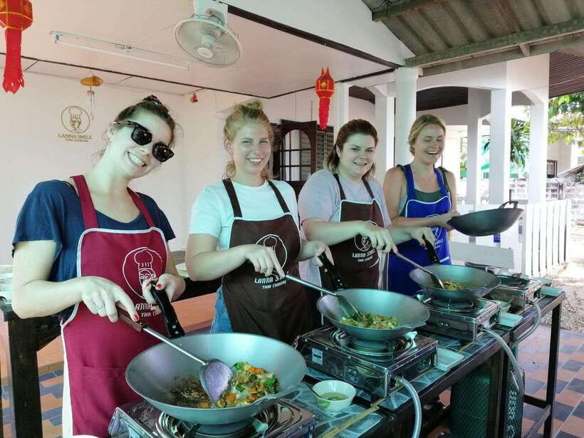 Chiang Mai: Thai Cooking and Market Tour with Lanna Smile - Starting with Chiang Mai’s local market