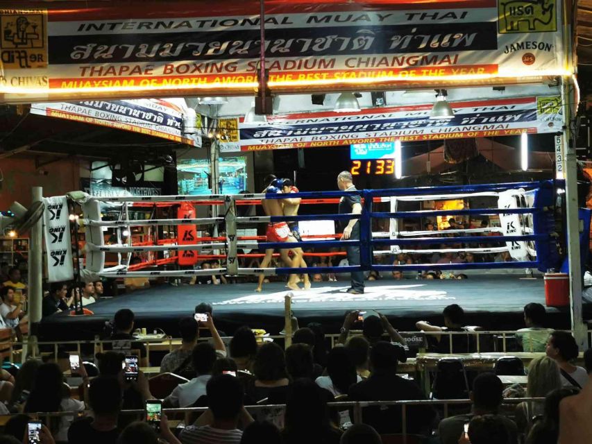 Chiang Mai: Thapae Boxing Stadium Muay Thai Match Ticket - The atmosphere inside Thapae Boxing Stadium