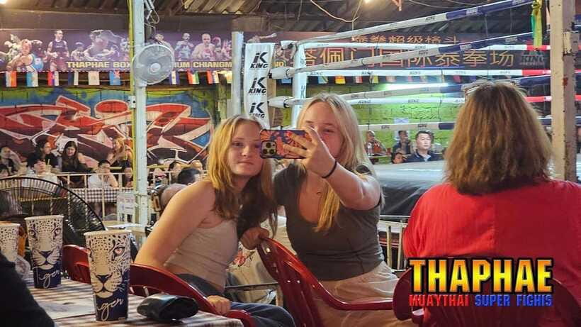 Chiang Mai: Thaphae Boxing Stadium Muay Thai - Reading the action from your seat