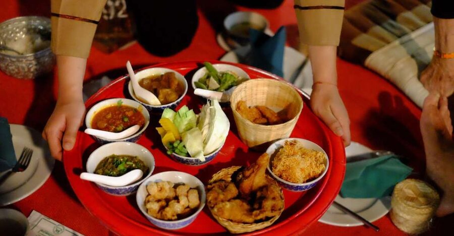 Chiang Mai Traditional Khan Toke Meal & Cultural Performance - Starting at Muang Mai Market at 5:00 PM