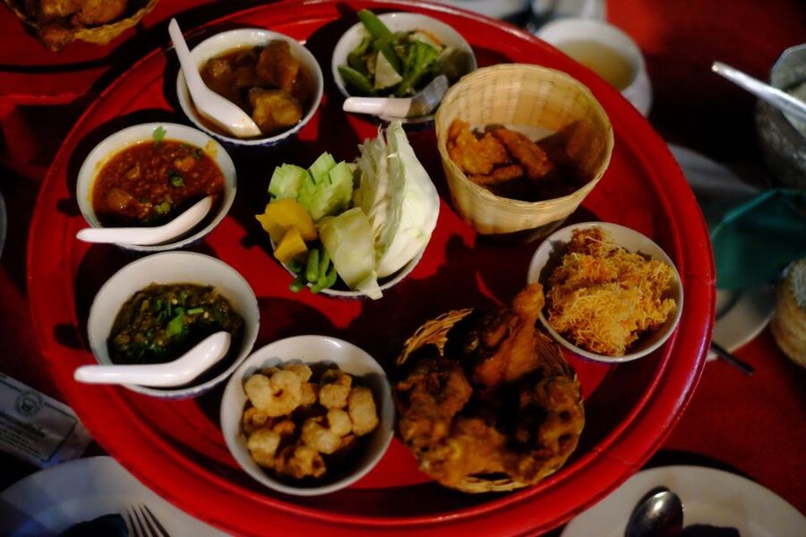 Chiang Mai Traditional Khan Toke Meal & Cultural Performance - Four traditional performances after dinner