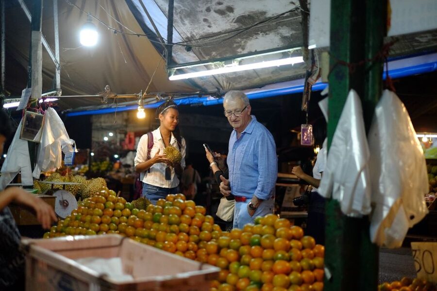 Chiang Mai Traditional Khan Toke Meal & Cultural Performance - Transport, timing, and comfort