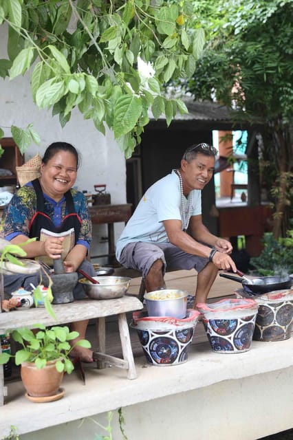 Chiang Mai : Traditional Northern Cooking Class - Learning the Method Behind Chicken Khao Soi
