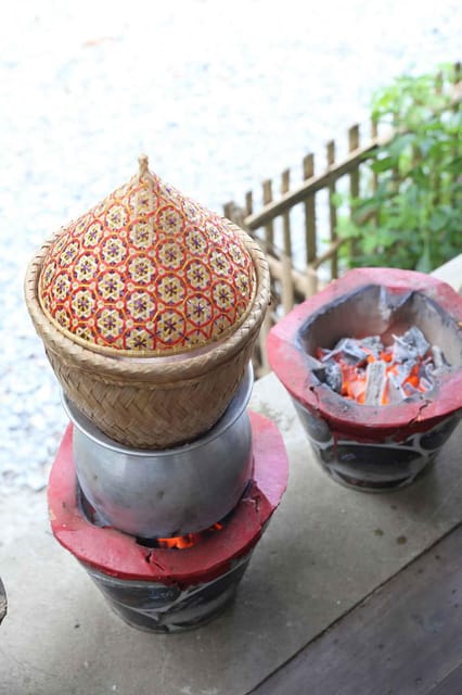 Chiang Mai : Traditional Northern Cooking Class - Mixing Pork Chili Sauce With the Right Balance