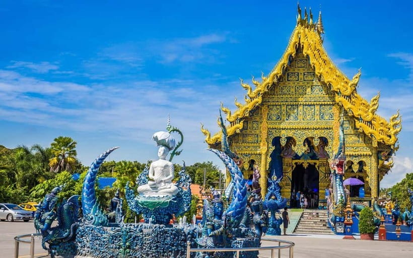 Chiang Mai: White and Blue Temples and Lalita Cafe - Visiting the Long Neck Karen and Hill Tribes village