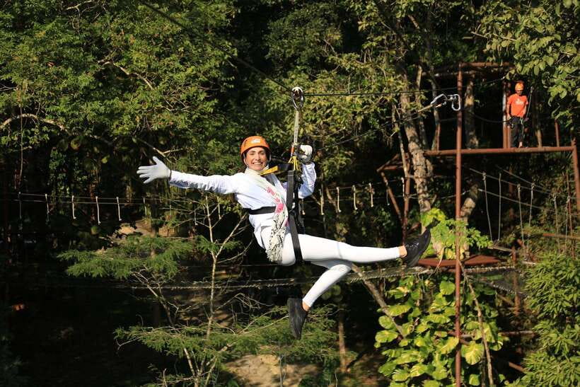 Chiang Mai: Zipline & High Rope Park with Lunch & Transfer - Safety equipment and the role of the guides