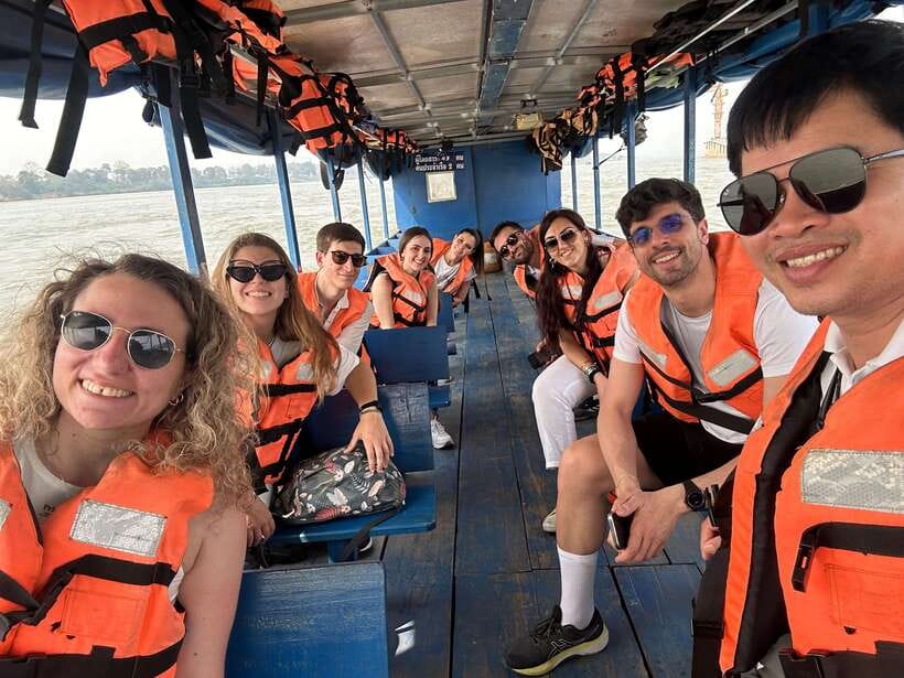 Chiang Rai: 7 Most Famous Highlights With Mekong Boat Trip - Wat Huay Pla Kang and the Guanyin statue
