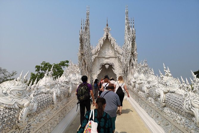 Chiang Rai Day Trip from Chiang Mai City with Golden Triangle - Chiang Saen and Wat Phra That Chedi Luang