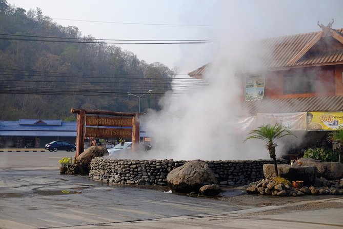 Chiang Rai Day Trip from Chiang Mai City with Golden Triangle - The minivan, pickup, and group size