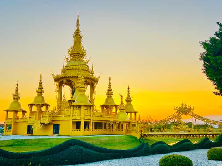 Chiang Rai: Discover 7 Must-See Spots & Lunch Included - Blue Temple brings a darker, more dramatic mood