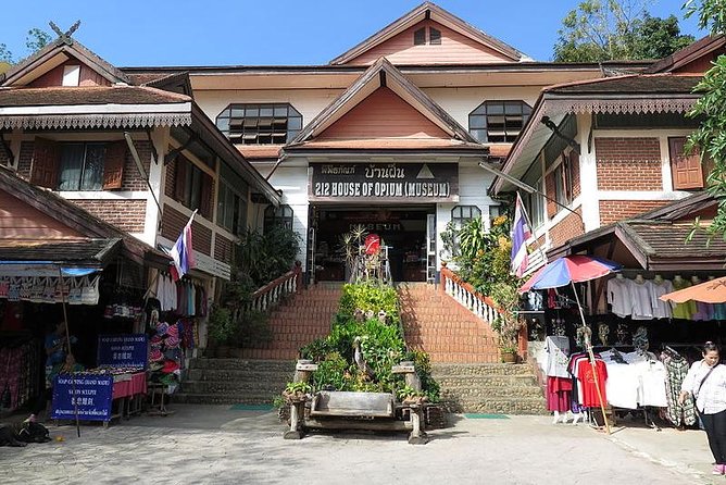 Chiang Rai, Golden Triangle and Long Neck Karen - Meeting the Akha community